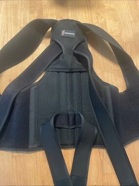 Advanta Black Mesh Posture Corrector